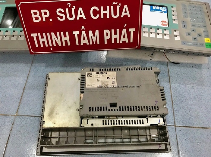 sua-chua-hmi-siemens-6AV6643-0BA01-1AX0